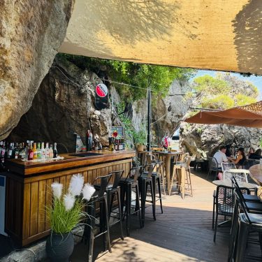 Cool Bar